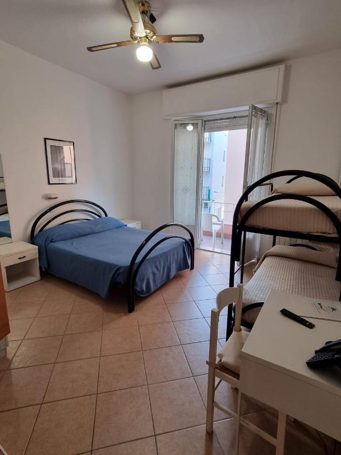 Hotel Riz Finale Ligure Extérieur photo
